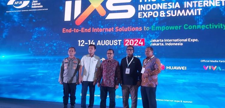 Apa Itu Indonesia Internet Expo and Summit