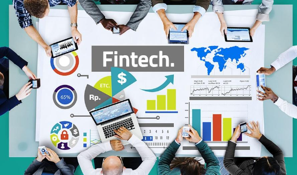 Teknologi Mengatur Keuangan Bisnis